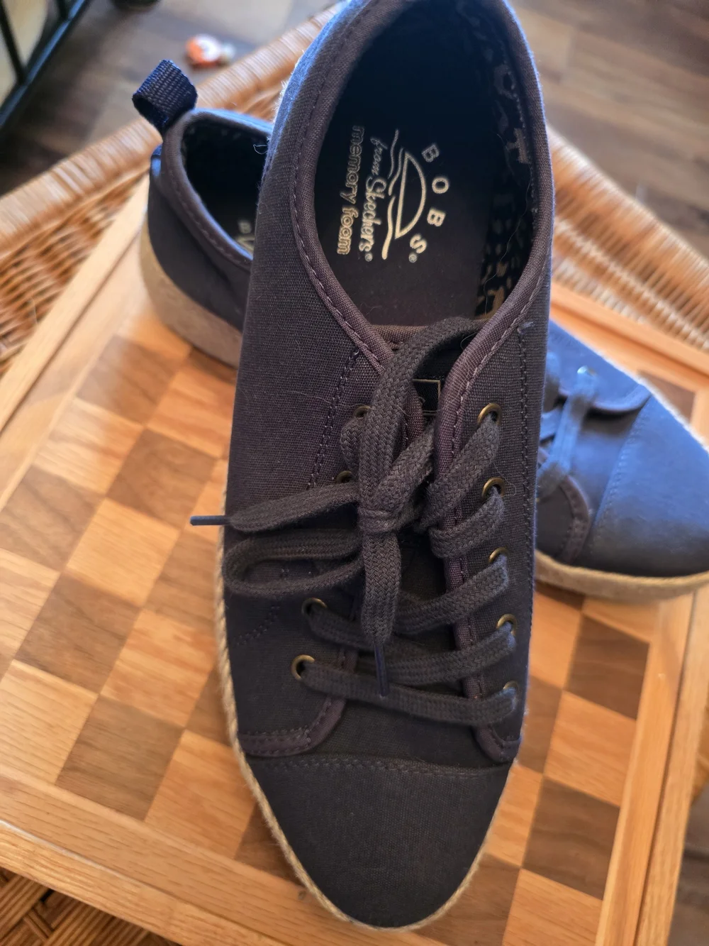 Women's Navy BOBS Canvas Lace-Up Sneaker Sz 8.5
